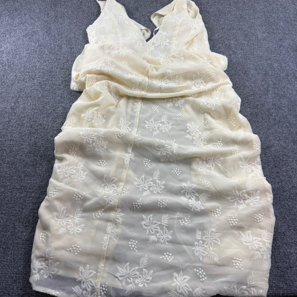Jarlo Inida Dress S-10 Yellow Embroidered Floral V-Neck Sheer Overlay NWT Womens